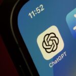 تطبيقات ChatGPT.. هل تنافس تطبيقات جوجل بلاي وآب ستور؟